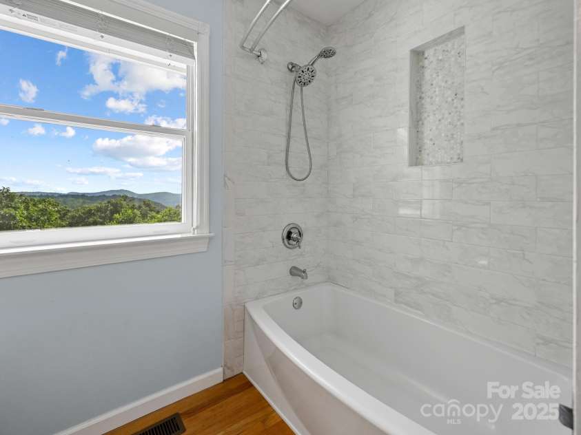 58 Randall Drive, Fairview, NC 28730.  MLS# CAR4263222, YatesRealty ID 15251. 