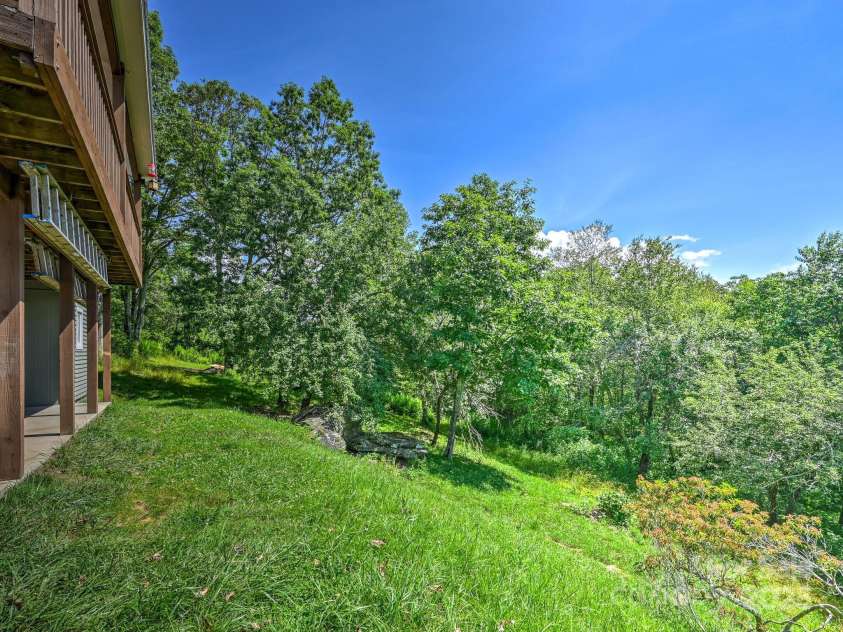 58 Randall Drive, Fairview, NC 28730.  MLS# CAR4263222, YatesRealty ID 15251. 