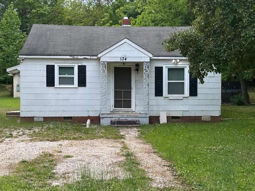 134 Jackson Road, Lancaster, SC 29720.  MLS# CAR4263984, YatesRealty ID 15252. 