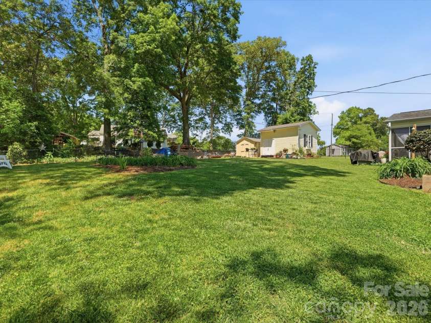 217 Hughey Drive, Gastonia, NC 28056.  MLS# CAR4374482, YatesRealty ID 15252. 