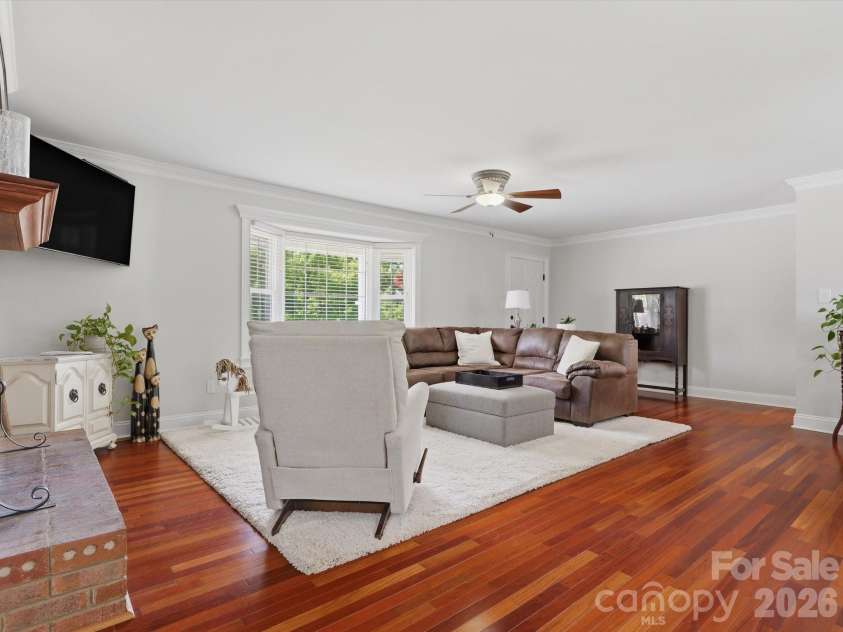 217 Hughey Drive, Gastonia, NC 28056.  MLS# CAR4374482, YatesRealty ID 15252. 