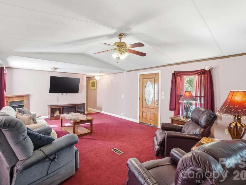 2909 Balkan Drive, York, SC 29745.  MLS# CAR4374505, YatesRealty ID 15253. 