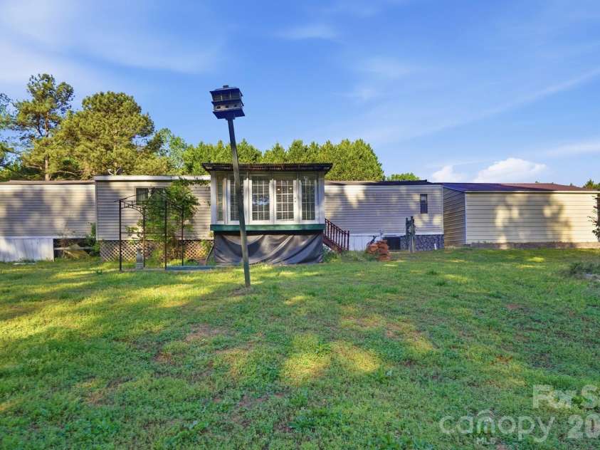 2909 Balkan Drive, York, SC 29745.  MLS# CAR4374505, YatesRealty ID 15253. 