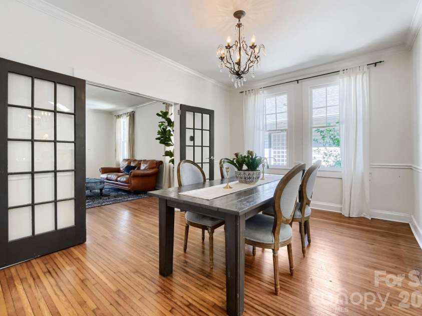 1601 Belvedere Avenue, Charlotte, NC 28205.  MLS# CAR4365475, YatesRealty ID 15254. Dining