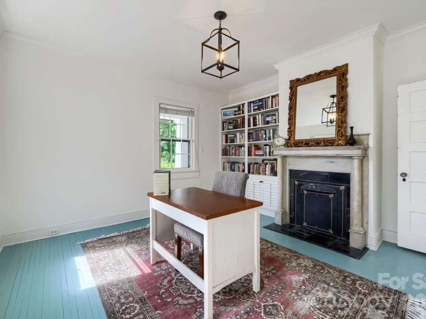 1601 Belvedere Avenue, Charlotte, NC 28205.  MLS# CAR4365475, YatesRealty ID 15254. Office