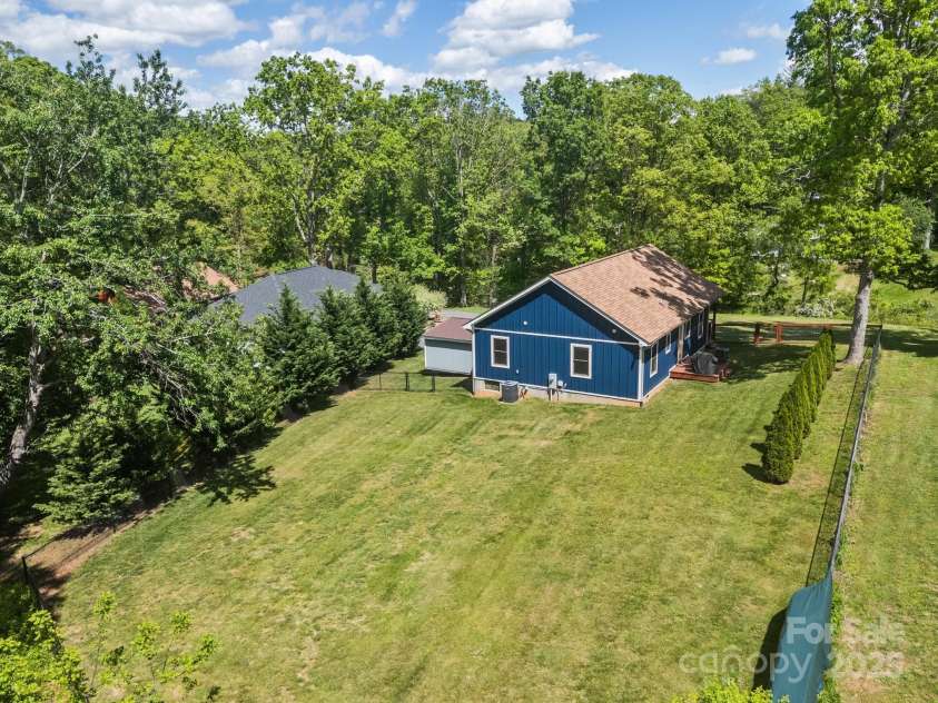 80 New Salem Road, Swannanoa, NC 28778.  MLS# CAR4250323, YatesRealty ID 15255. 