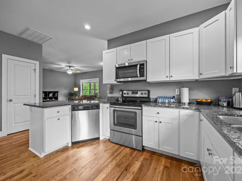 80 New Salem Road, Swannanoa, NC 28778.  MLS# CAR4250323, YatesRealty ID 15255. 