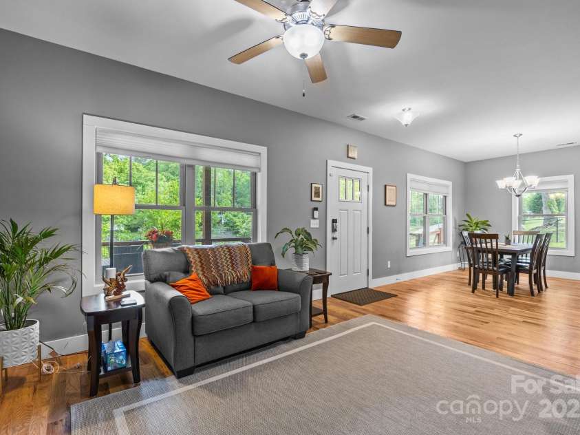 80 New Salem Road, Swannanoa, NC 28778.  MLS# CAR4250323, YatesRealty ID 15255. 