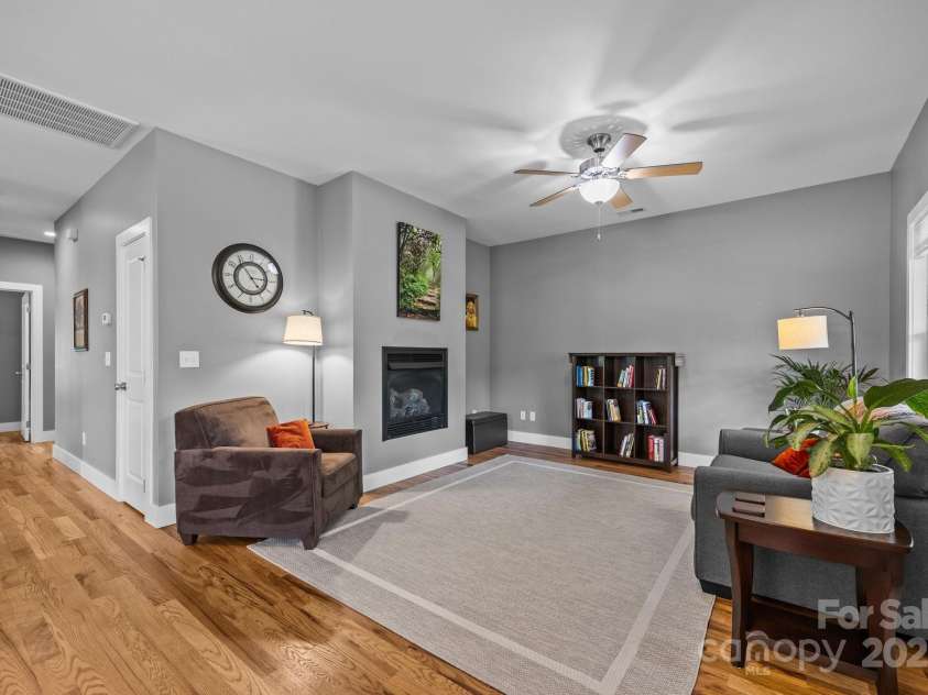 80 New Salem Road, Swannanoa, NC 28778.  MLS# CAR4250323, YatesRealty ID 15255. 