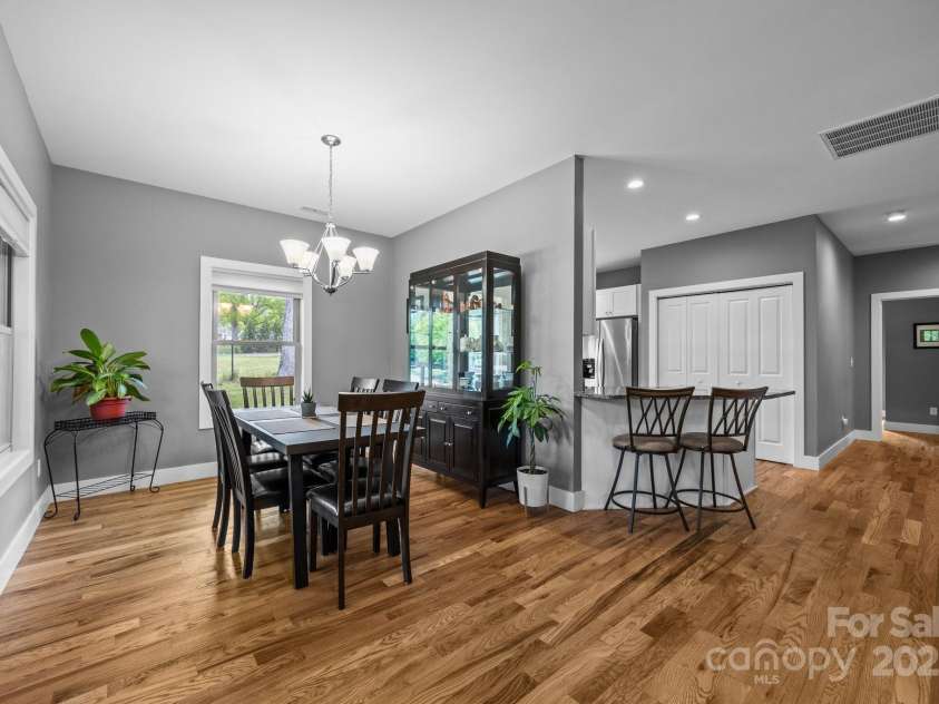 80 New Salem Road, Swannanoa, NC 28778.  MLS# CAR4250323, YatesRealty ID 15255. 