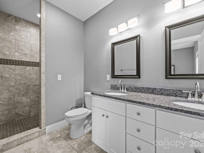 80 New Salem Road, Swannanoa, NC 28778.  MLS# CAR4250323, YatesRealty ID 15255. 