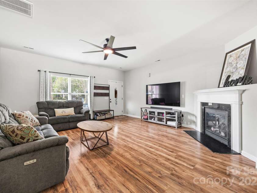 3970 Parkers Ferry Road, Fort Mill, SC 29715.  MLS# CAR4239600, YatesRealty ID 15256. 