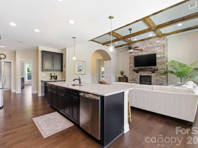 5040 Barcroft Drive, Fort Mill, SC 29707.  MLS# CAR4370986, YatesRealty ID 15256. 