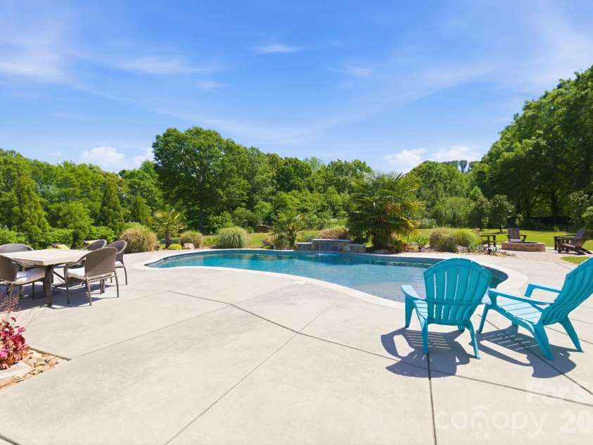5040 Barcroft Drive, Fort Mill, SC 29707.  MLS# CAR4370986, YatesRealty ID 15256. 