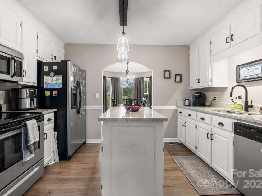 2169 Winds Avenue, Morganton, NC 28655.  MLS# CAR4291985, YatesRealty ID 15257. 