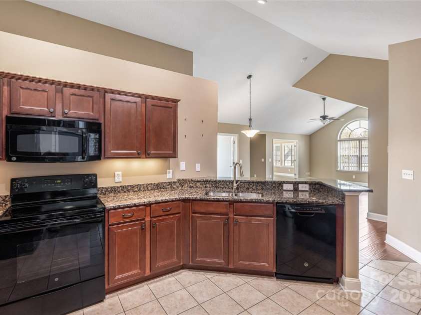 33 Braeburn Way, Flat Rock, NC 28731.  MLS# CAR4254837, YatesRealty ID 15257. 