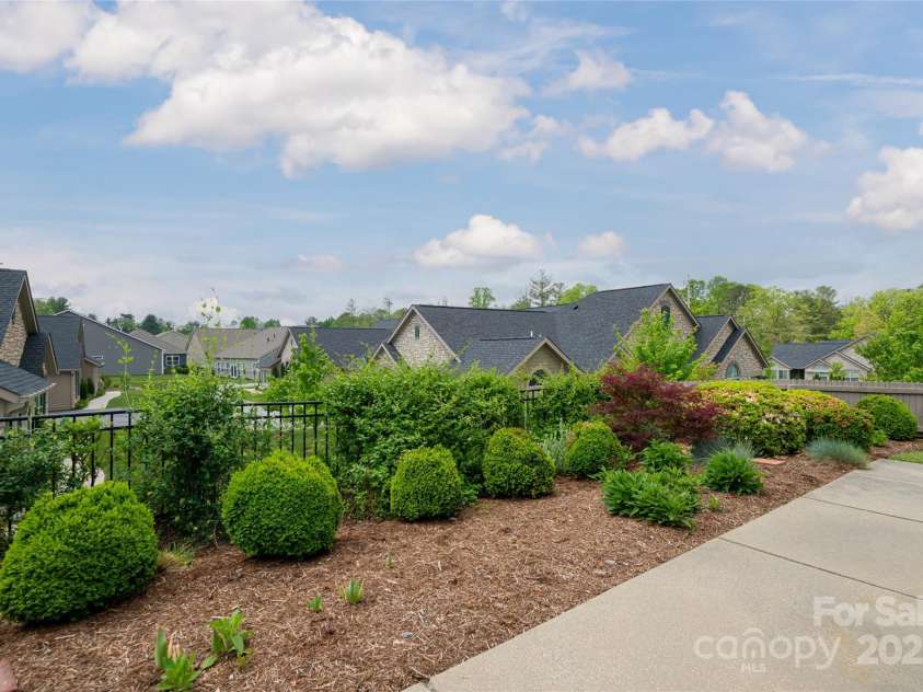 33 Braeburn Way, Flat Rock, NC 28731.  MLS# CAR4254837, YatesRealty ID 15257. 