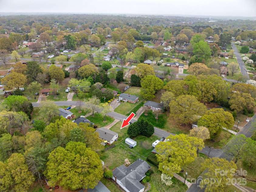 706 Annieline Drive, Shelby, NC 28152.  MLS# CAR4240369, YatesRealty ID 15258. 