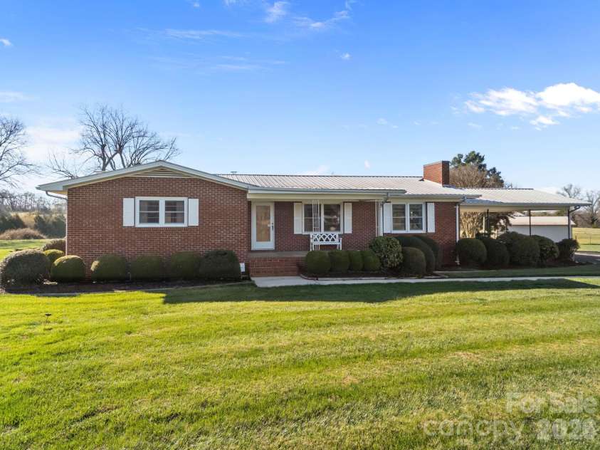 28100 NC HWY 24/27 Highway, Albemarle, NC 28001.  MLS# CAR4334032, YatesRealty ID 15259. 