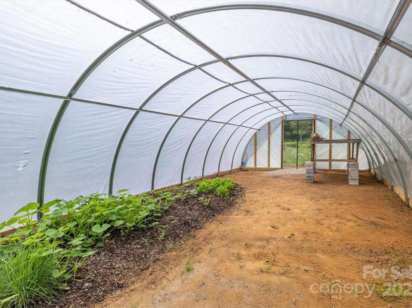 6470 Stone Mountain Road, Lenoir, NC 28645.  MLS# CAR4259861, YatesRealty ID 15259. 