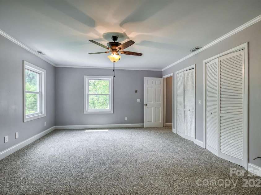 6470 Stone Mountain Road, Lenoir, NC 28645.  MLS# CAR4259861, YatesRealty ID 15259. 