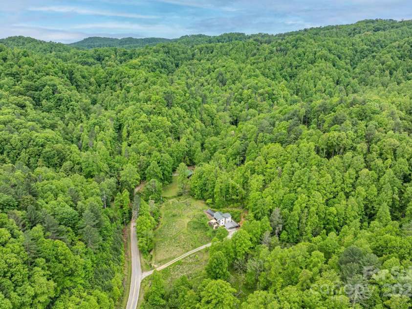 6470 Stone Mountain Road, Lenoir, NC 28645.  MLS# CAR4259861, YatesRealty ID 15259. 