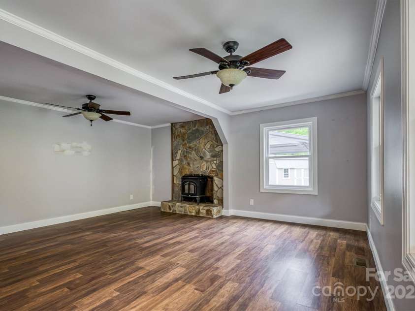 6470 Stone Mountain Road, Lenoir, NC 28645.  MLS# CAR4259861, YatesRealty ID 15259. 