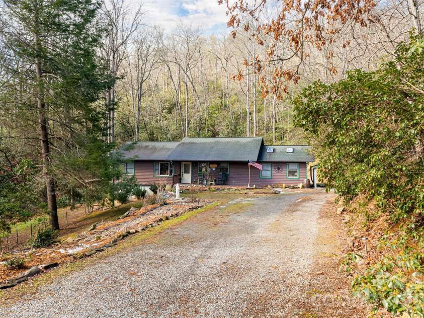 19 Forge Drive, Mills River, NC 28759.  MLS# CAR4344068, YatesRealty ID 1526. Gravel driveway with ample parking 