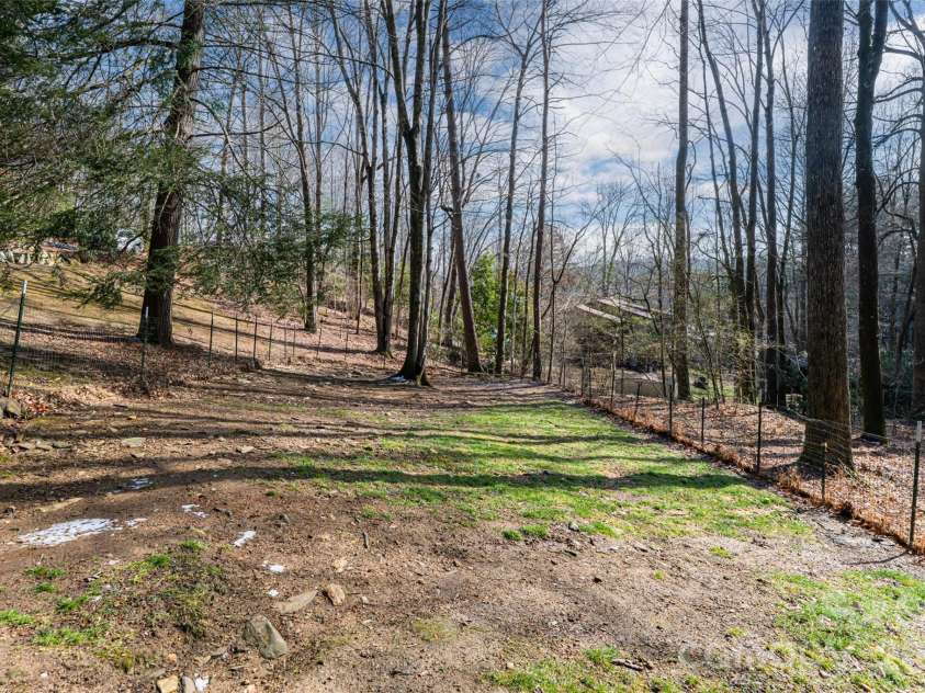 19 Forge Drive, Mills River, NC 28759.  MLS# CAR4344068, YatesRealty ID 1526. Large Yard