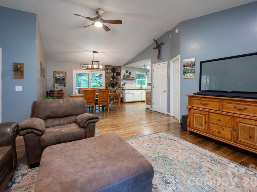 19 Forge Drive, Mills River, NC 28759.  MLS# CAR4344068, YatesRealty ID 1526. Vaulted Ceiling