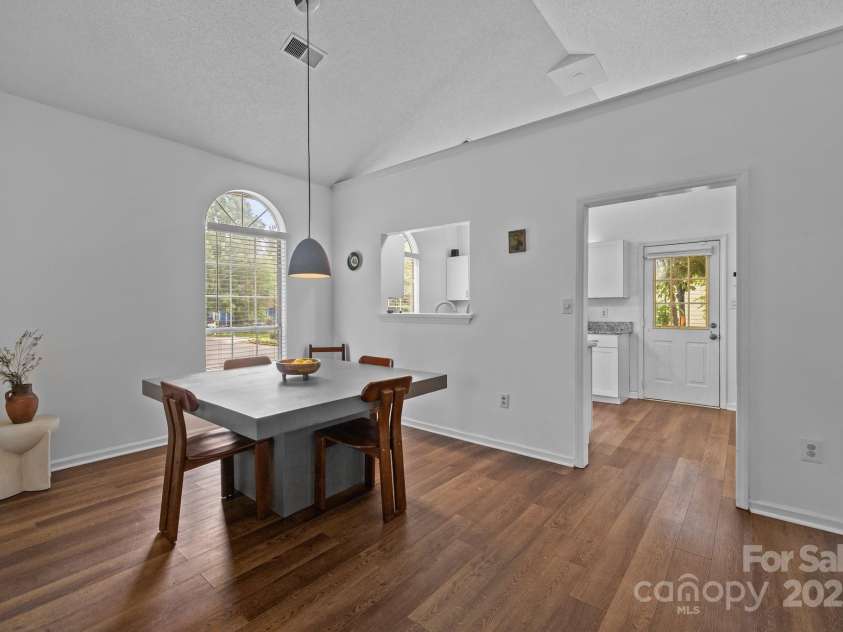 3801 Rosedown Drive, Matthews, NC 28105.  MLS# CAR4261313, YatesRealty ID 15260. 