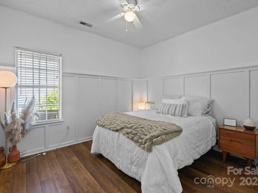3801 Rosedown Drive, Matthews, NC 28105.  MLS# CAR4261313, YatesRealty ID 15260. 