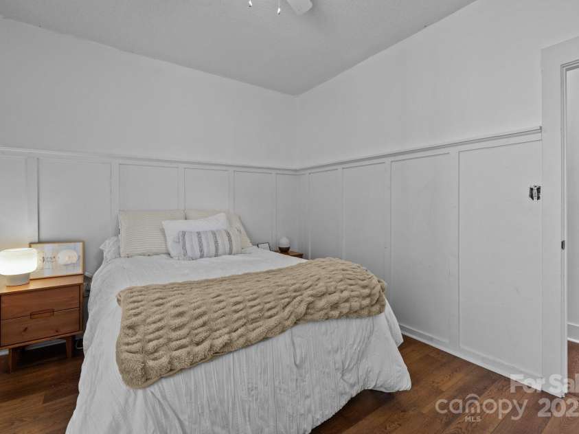 3801 Rosedown Drive, Matthews, NC 28105.  MLS# CAR4261313, YatesRealty ID 15260. 