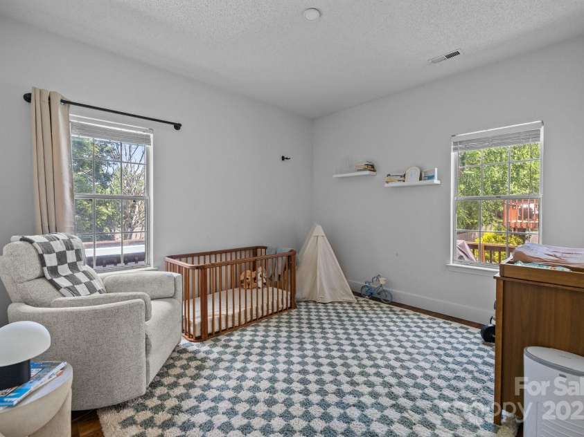 3801 Rosedown Drive, Matthews, NC 28105.  MLS# CAR4261313, YatesRealty ID 15260. 