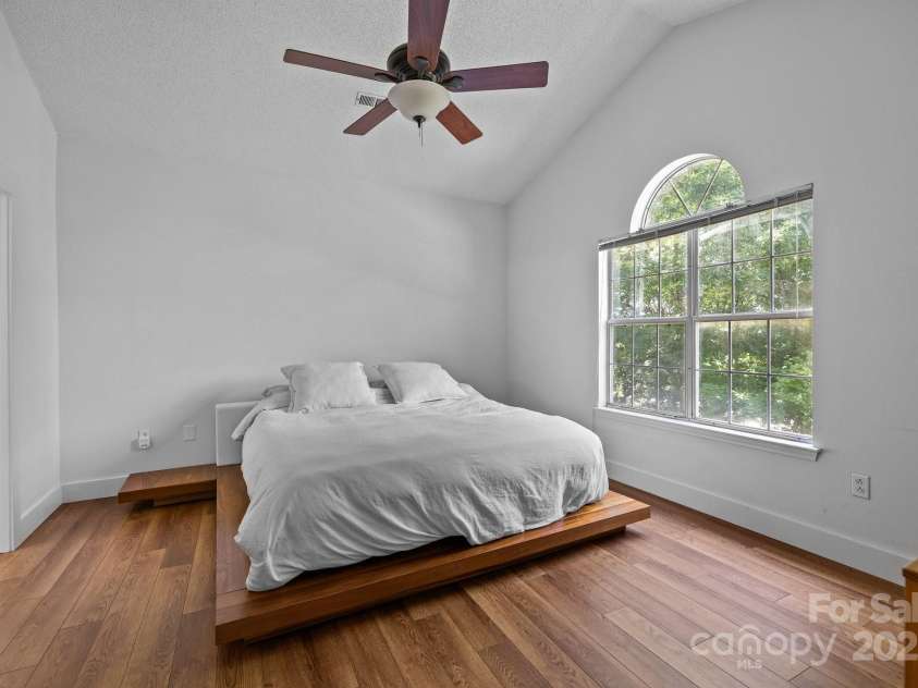 3801 Rosedown Drive, Matthews, NC 28105.  MLS# CAR4261313, YatesRealty ID 15260. 
