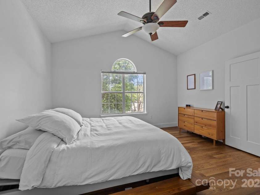 3801 Rosedown Drive, Matthews, NC 28105.  MLS# CAR4261313, YatesRealty ID 15260. 