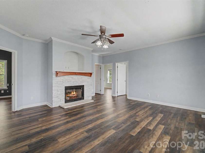138 Elm Street, Sylva, NC 28779.  MLS# CAR4362616, YatesRealty ID 15261. 