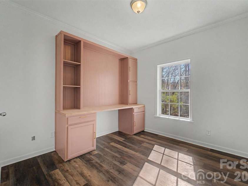 138 Elm Street, Sylva, NC 28779.  MLS# CAR4362616, YatesRealty ID 15261. 