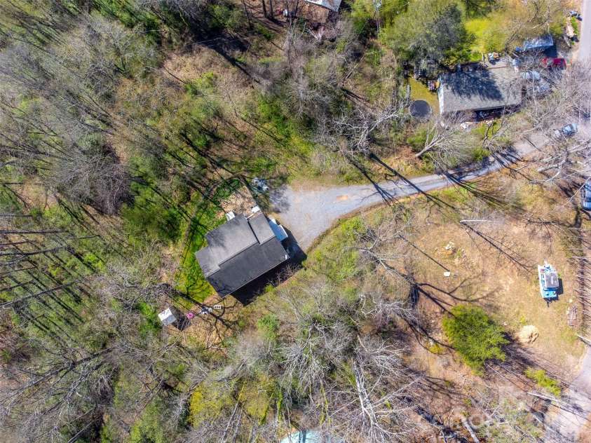 138 Elm Street, Sylva, NC 28779.  MLS# CAR4362616, YatesRealty ID 15261. 