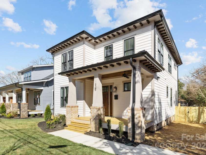 1828 Haines Street, Charlotte, NC 28216.  MLS# CAR4222253, YatesRealty ID 15262. Front of home
