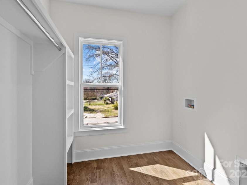 1828 Haines Street, Charlotte, NC 28216.  MLS# CAR4222253, YatesRealty ID 15262. Laundry room