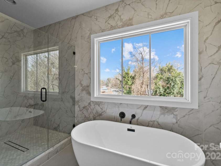 1828 Haines Street, Charlotte, NC 28216.  MLS# CAR4222253, YatesRealty ID 15262. Owner's bath
