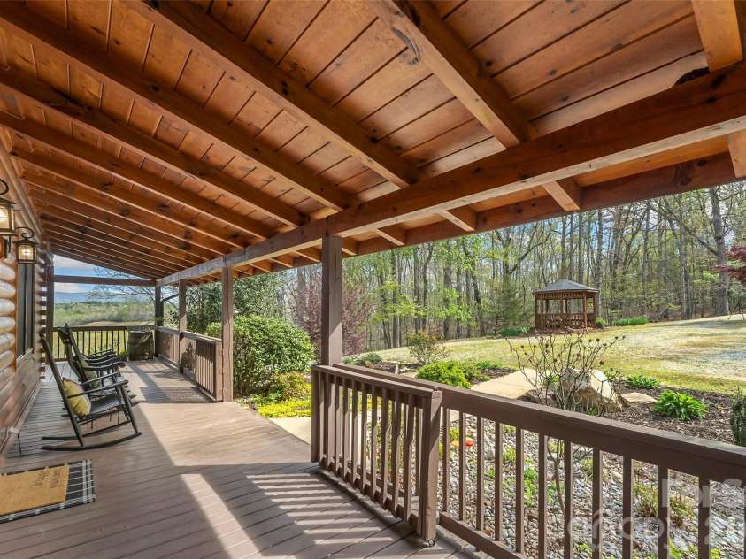 295 Outback Trail, Nebo, NC 28761.  MLS# CAR4367465, YatesRealty ID 15262. 