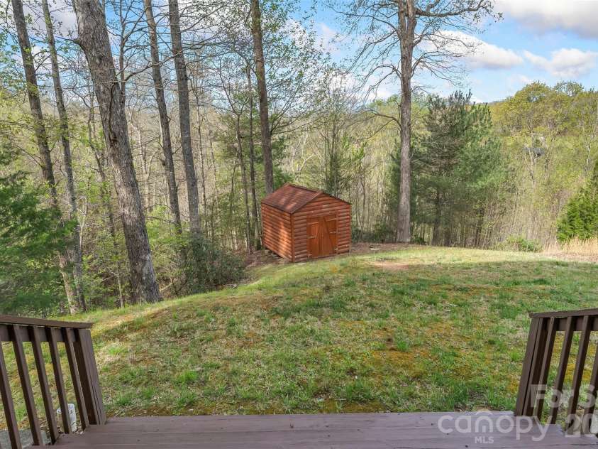 295 Outback Trail, Nebo, NC 28761.  MLS# CAR4367465, YatesRealty ID 15262. 