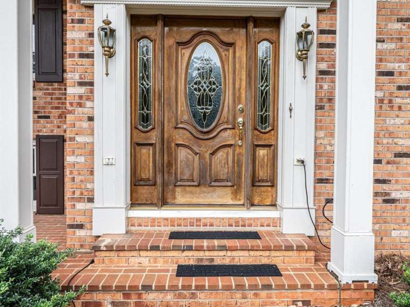 5495 Valley Run Street, Hickory, NC 28601.  MLS# CAR4257311, YatesRealty ID 15263. 