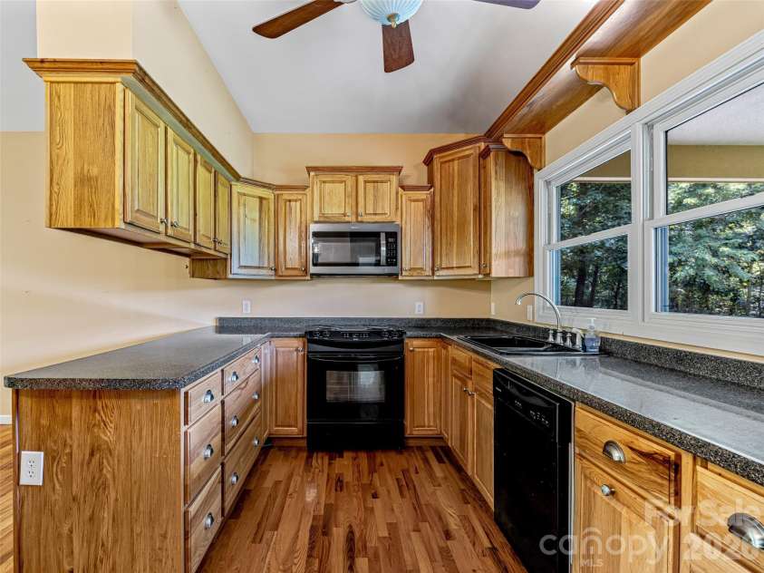600 Charisma Drive, Marshall, NC 28753.  MLS# CAR4257073, YatesRealty ID 15263. 