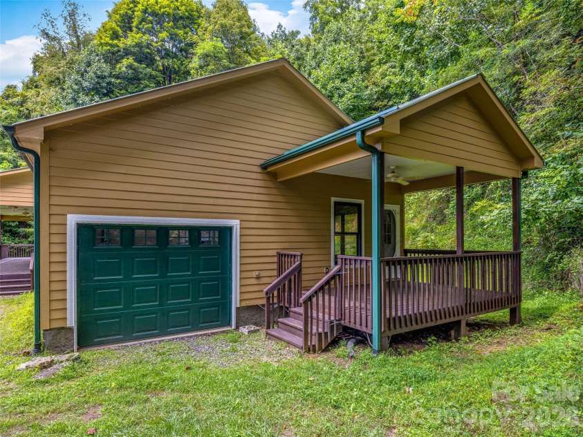600 Charisma Drive, Marshall, NC 28753.  MLS# CAR4257073, YatesRealty ID 15263. 