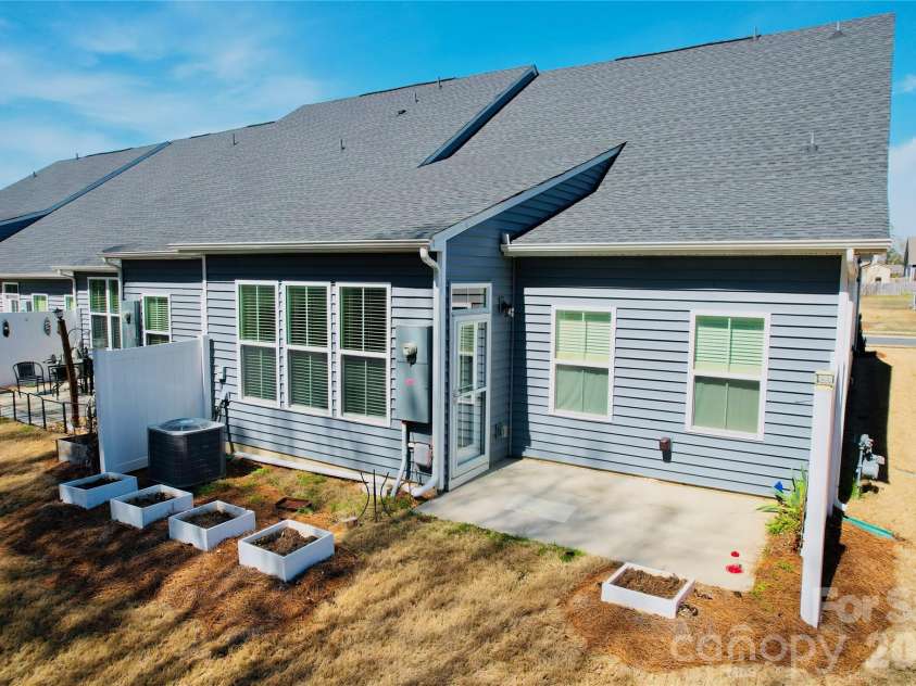 1333 Kristy Lynn Drive, Monroe, NC 28110.  MLS# CAR4359145, YatesRealty ID 15264. 