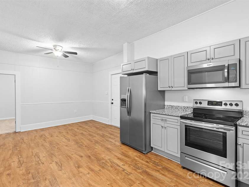 115 5th Avenue, Gastonia, NC 28052.  MLS# CAR4254133, YatesRealty ID 15265. 