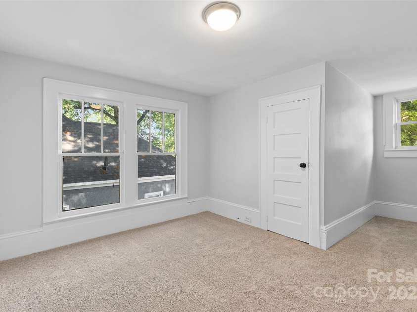 115 5th Avenue, Gastonia, NC 28052.  MLS# CAR4254133, YatesRealty ID 15265. 